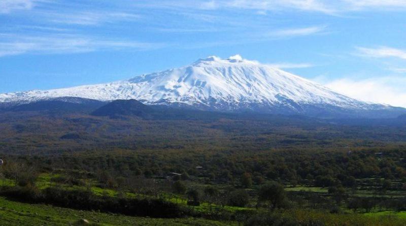 Villa Caterina, Alle Pendici Del Vulcano Etna Viagrande Exterior foto