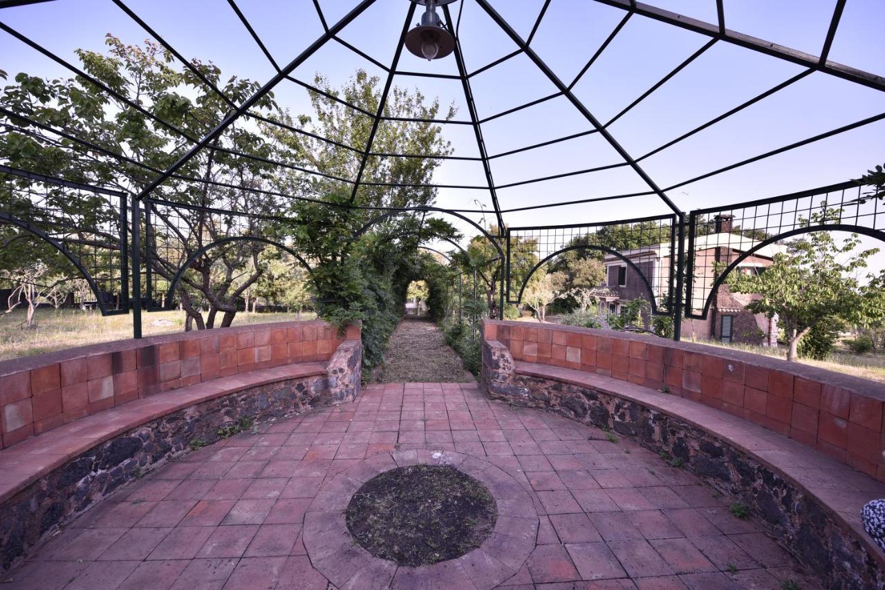 Villa Caterina, Alle Pendici Del Vulcano Etna Viagrande Exterior foto